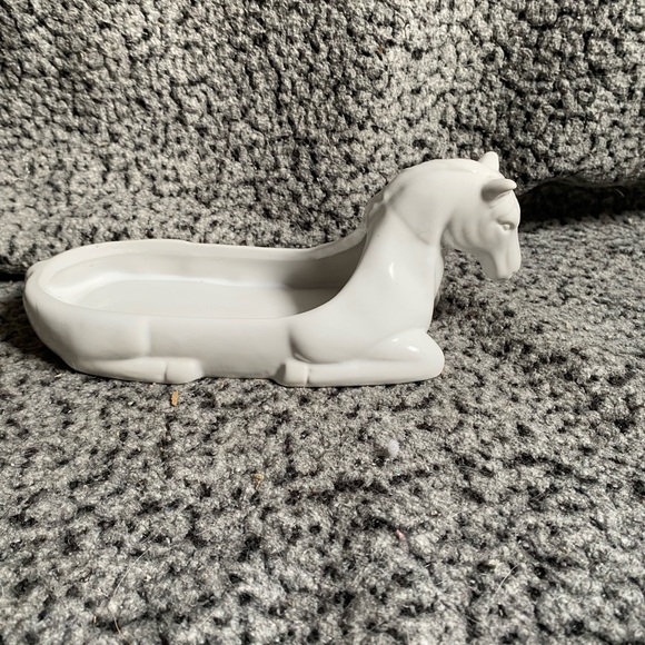 White Ceramic Horse Trinket Dish - Picture 3 of 11
